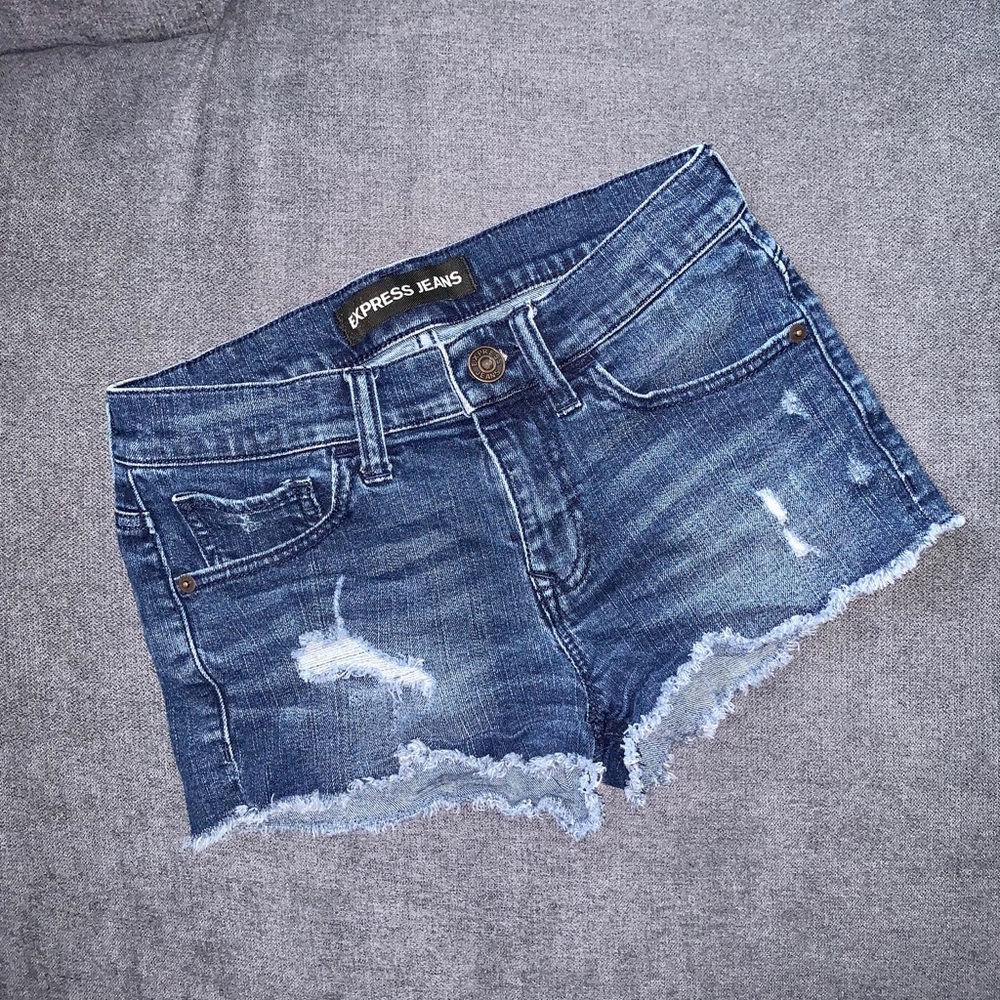 Express Shorts